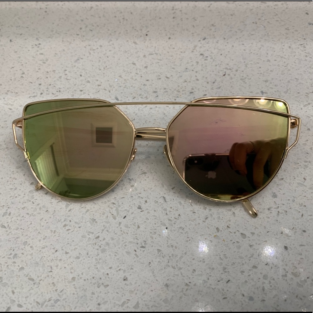 Reflective Cat Eye Sunglasses